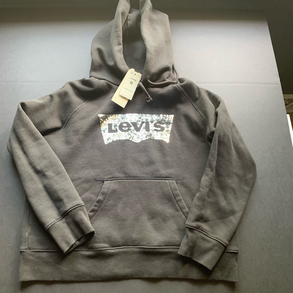 NWT 3/4 sleeve Levi’s hoodie